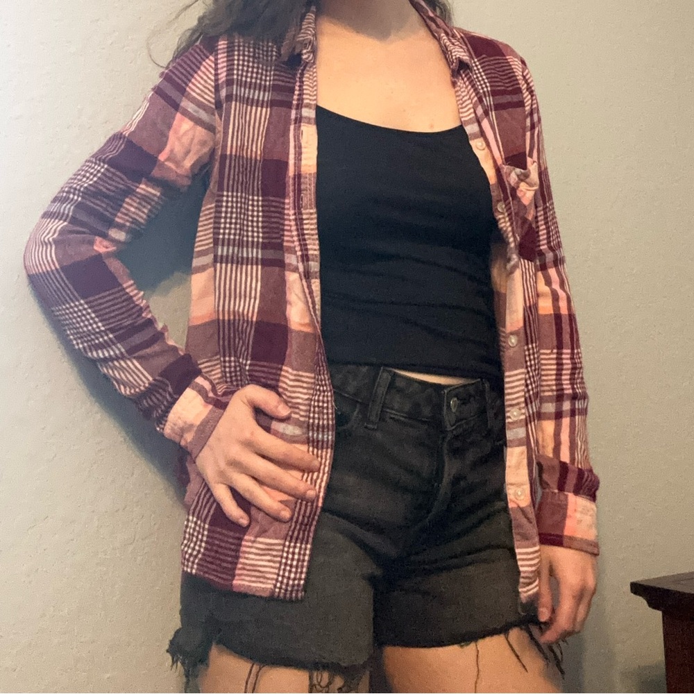 SO Plaid Long-Sleeved Button-Up Top Pink Purple Blue White Women’s Size M